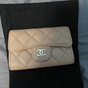 Chanel classic cardholder
